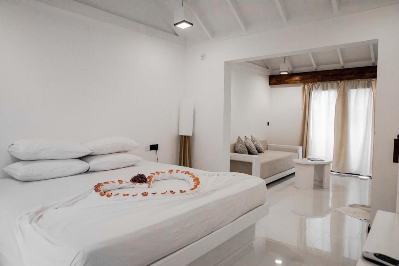 Brickwood Ganduvaru Private Villas Rasdhoo 객실 사진