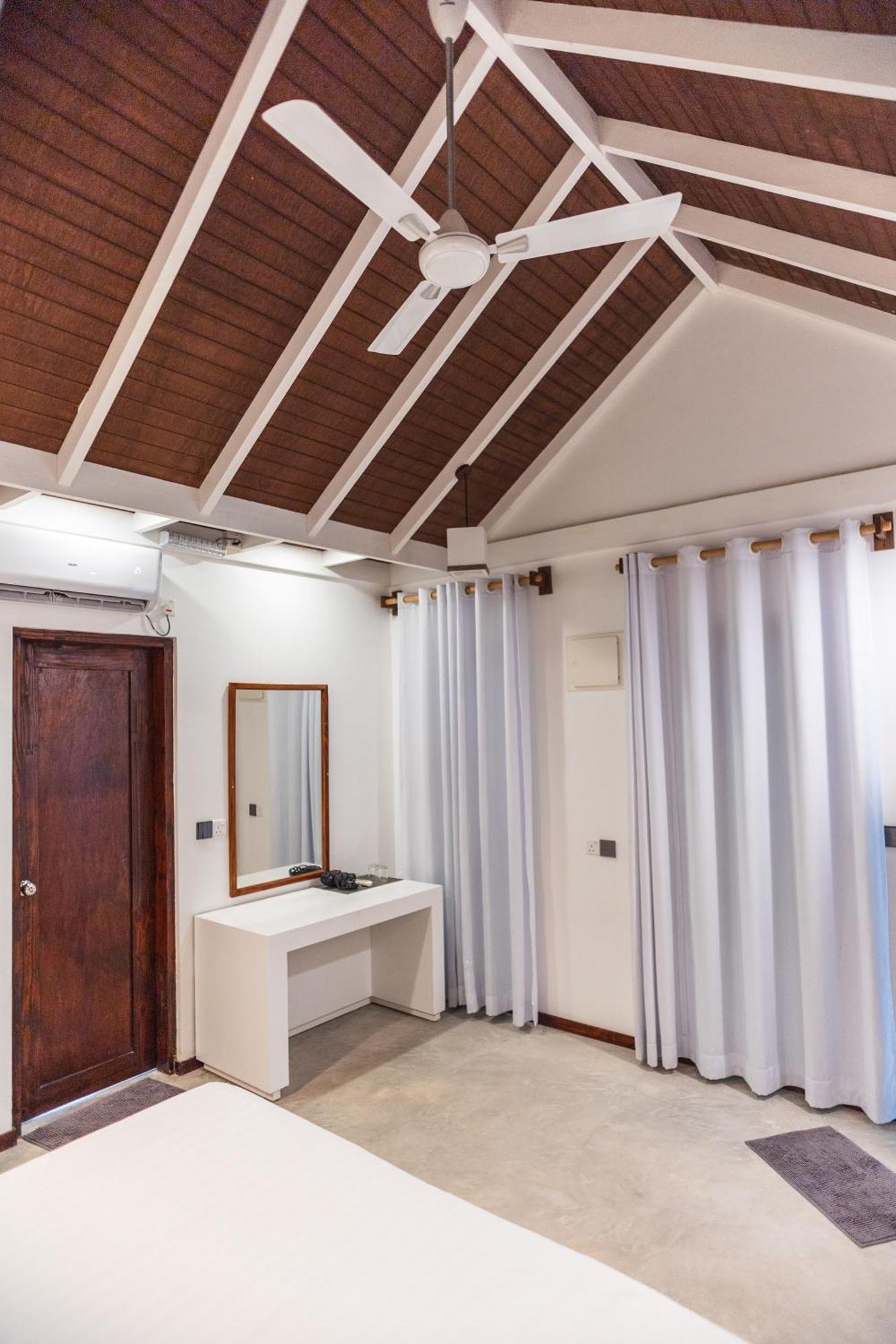 Brickwood Ganduvaru Private Villas Rasdhoo 외부 사진